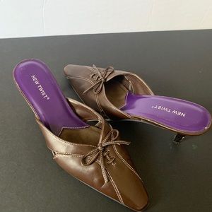 New Twist Brown Sandals